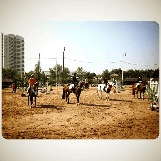 การแข่งขัน " Baan Rim Nam Thailand Championship "