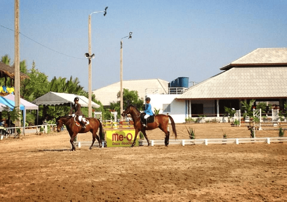 การแข่งขัน " Baan Rim Nam Thailand Championship "